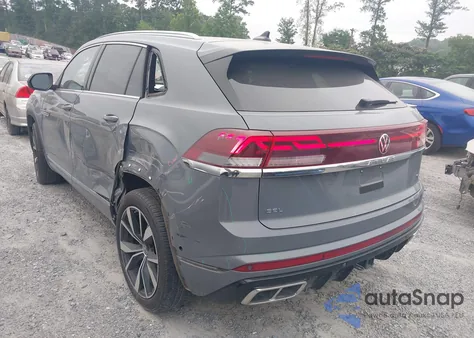 2024 Volkswagen Atlas Cross Sport 2.0T Sel Premium R-Line z USA, uszkodzony, nr VIN 1V2FE2CA4RC207657